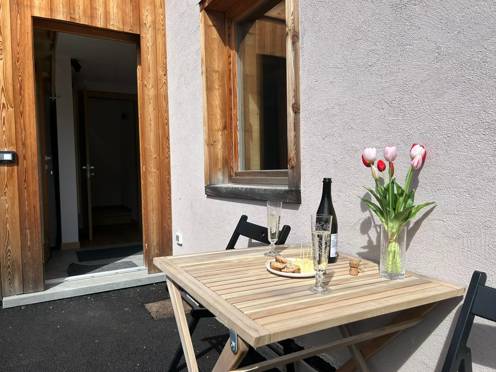 Outdoor & Surroundings 8